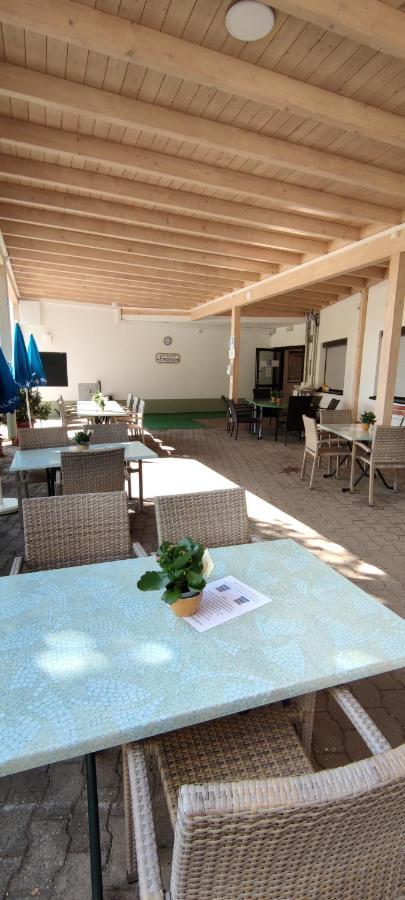 Gasthaus Pension Rezatgrund Windsbach Luaran gambar