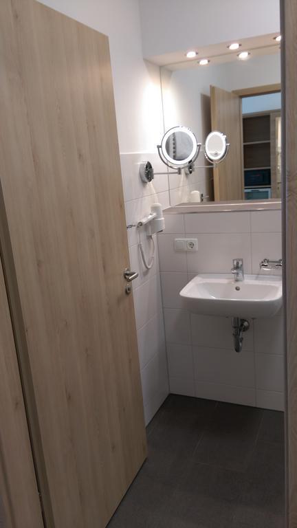 Gasthaus Pension Rezatgrund Windsbach Luaran gambar