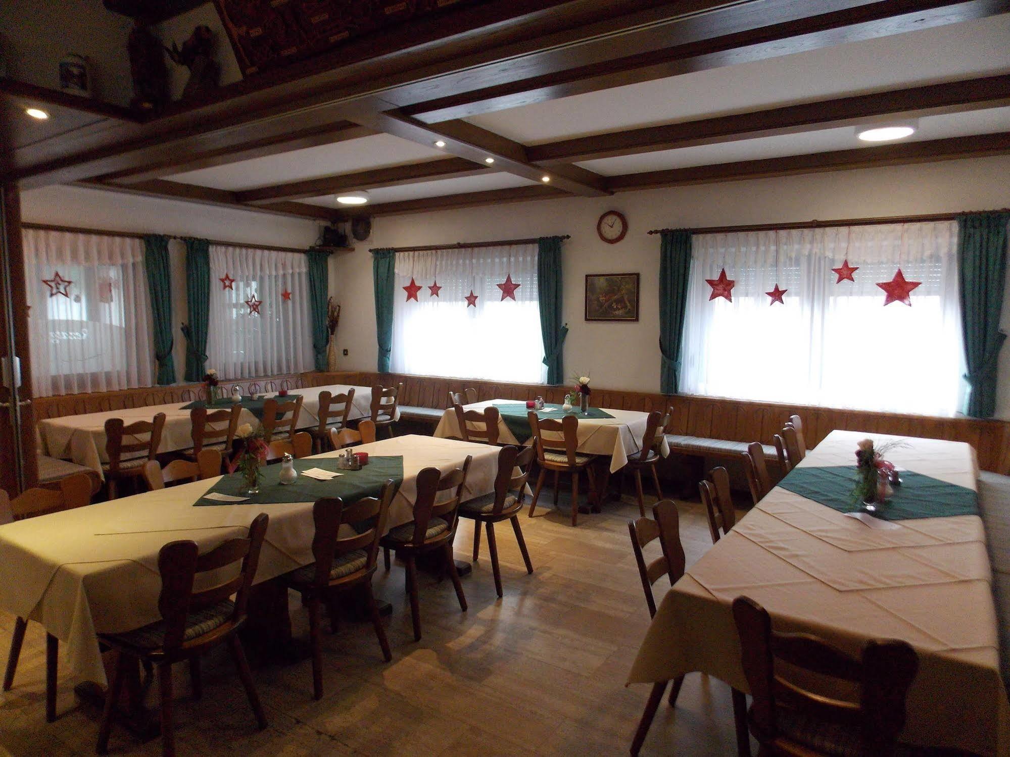 Gasthaus Pension Rezatgrund Windsbach Luaran gambar