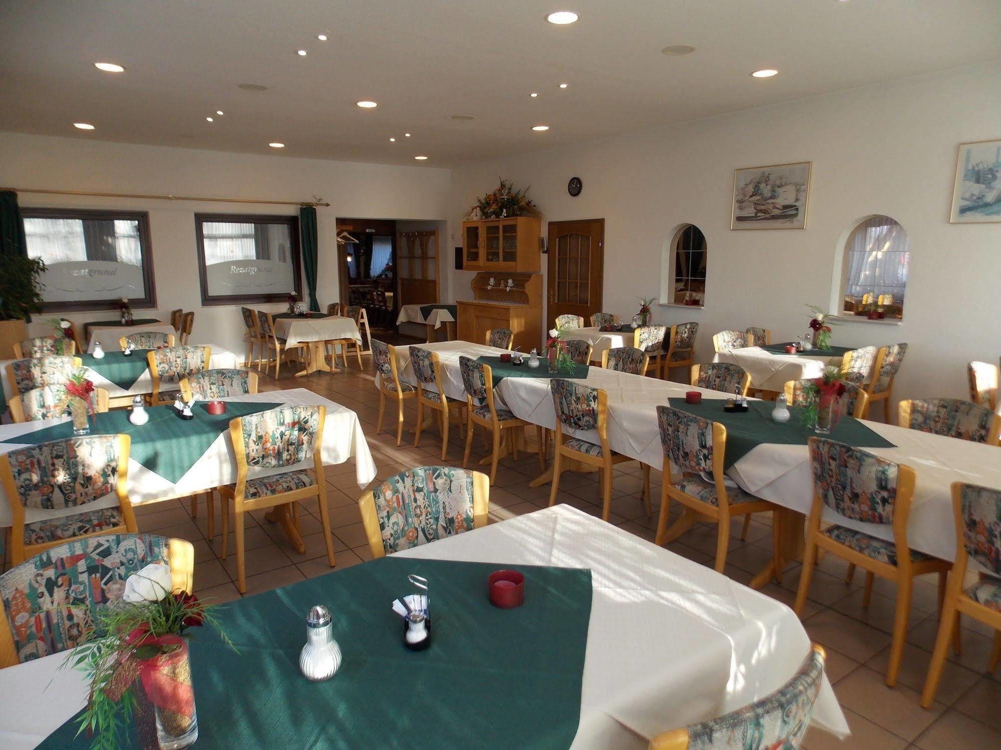 Gasthaus Pension Rezatgrund Windsbach Luaran gambar